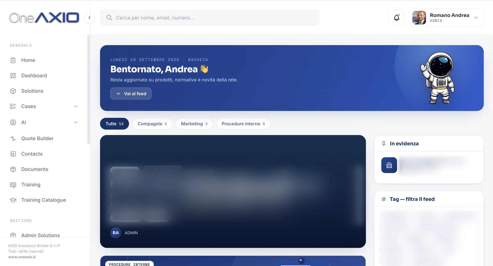 Il gestionale della piattaforma OneAXIO: bacheca con menu, feed delle comunicazioni e mascotte